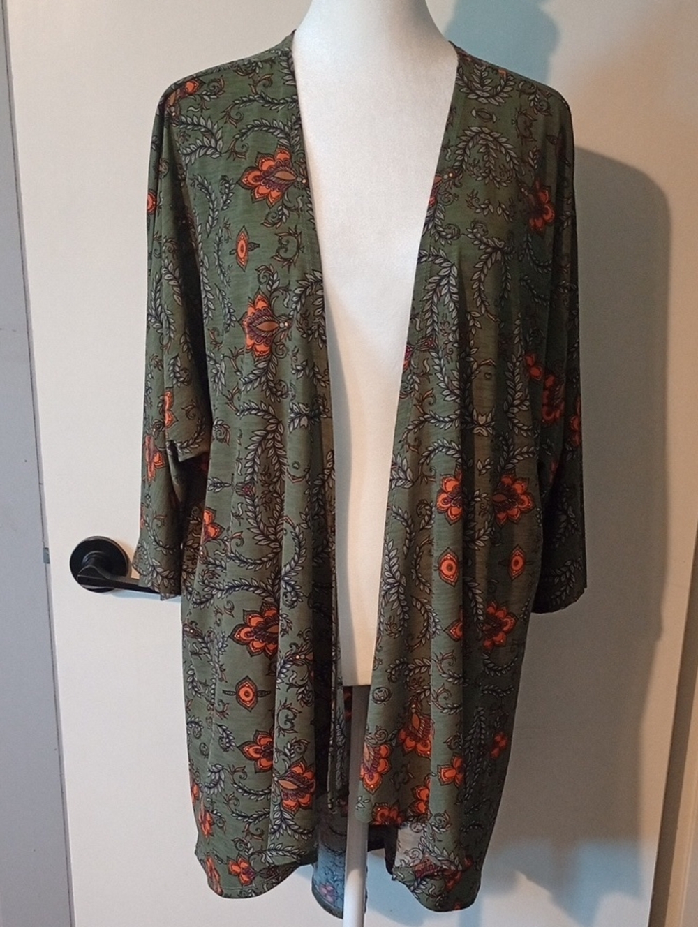 Luluroe Floral Open-Front Kimono Cardigan Size Medium